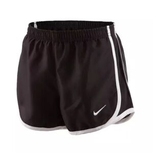NWOT Nike tempo shorts